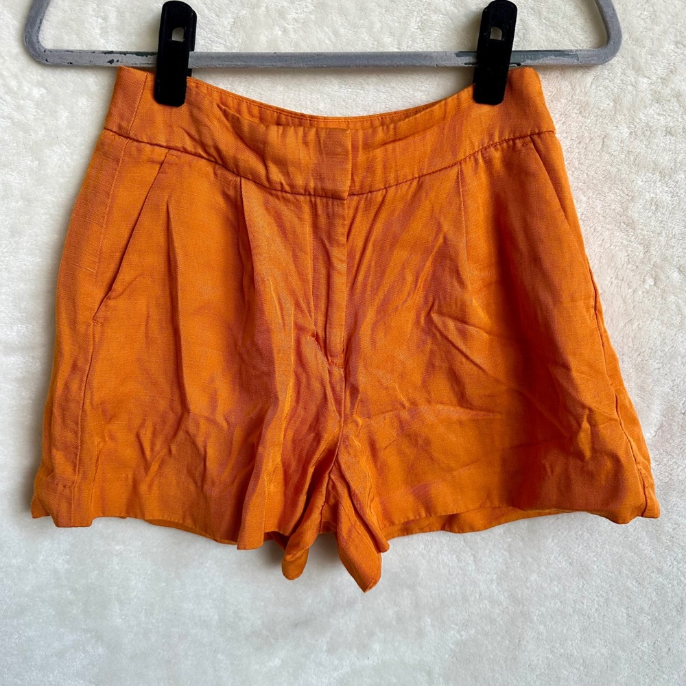Express Stylist High Rise Pleated Shorts Terracotta Rayon Linen Size 2